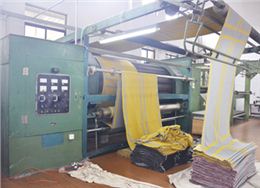 真丝拉绒围巾拉毛车间