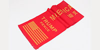“美国华裔支持川普联盟”红围巾